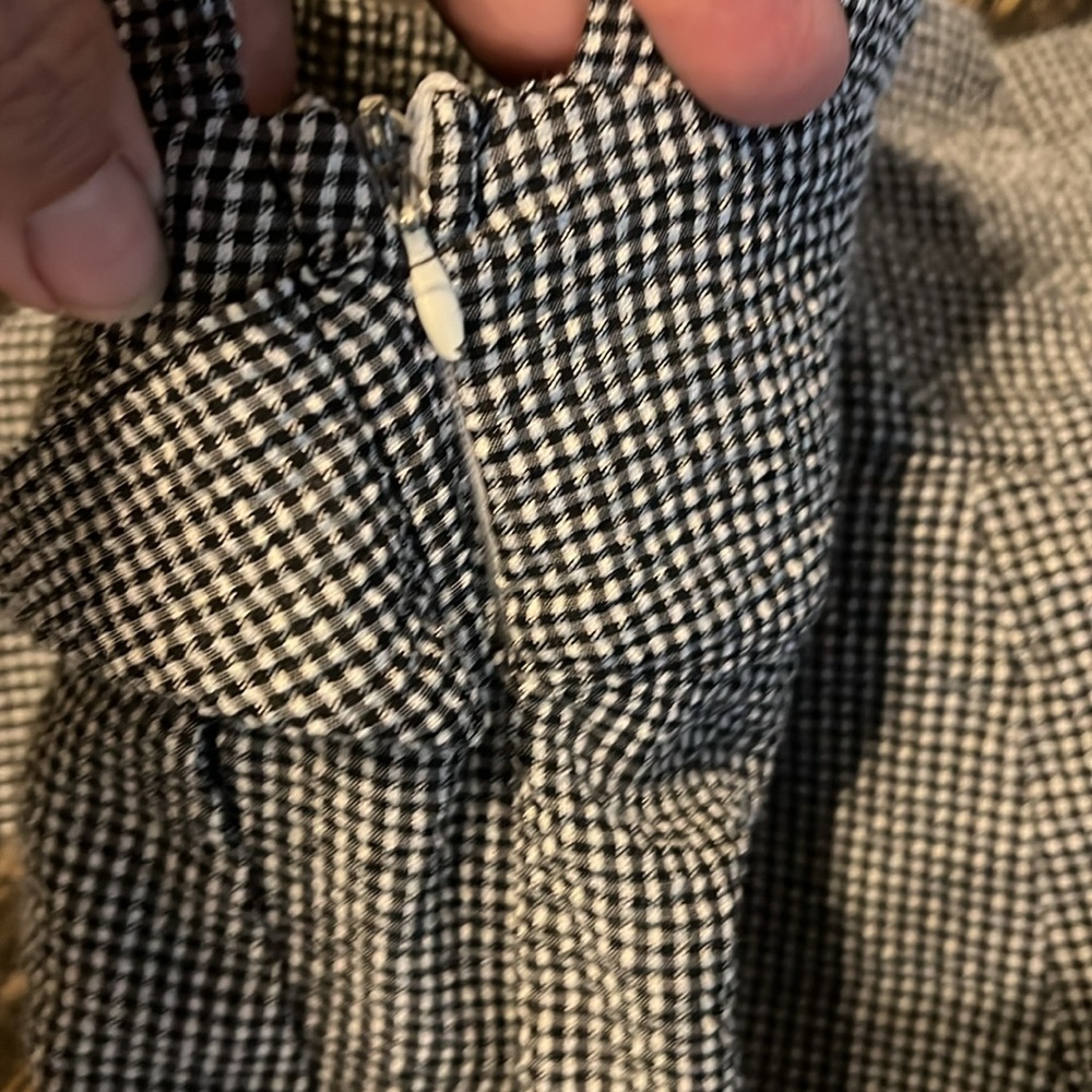 Shorts - Picture 5 of 7